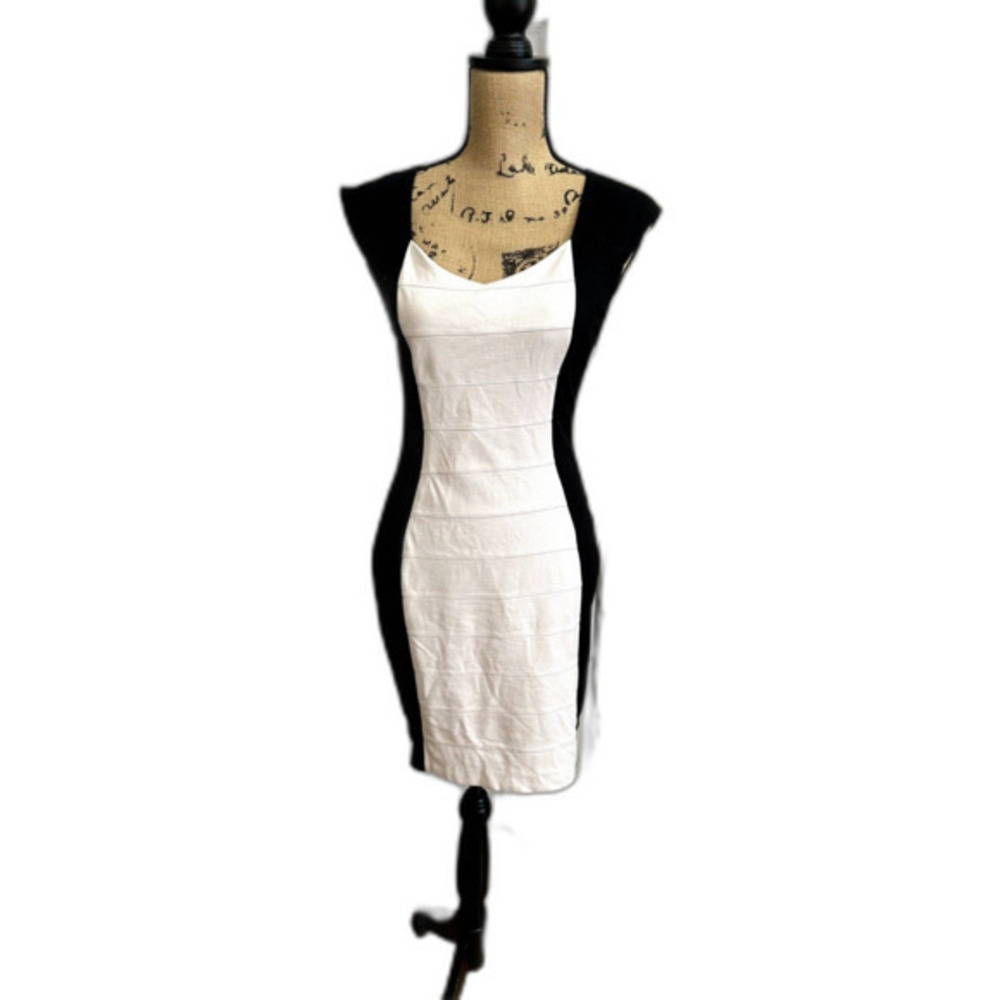 Express Black & White Bodycon Stretch Cap Sleeve Mini Dress Women’s 8 - Picture 2 of 10